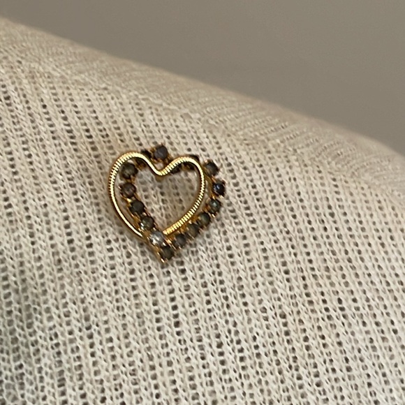 Vintage Interlocking Heart Grey Rhinestone Pin - Picture 15 of 16